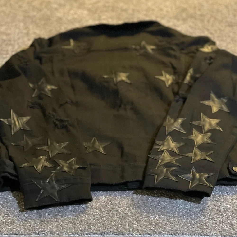 Embellish New York Star Denim Jacket Black Distressed Cropped NWT Size‎ XL